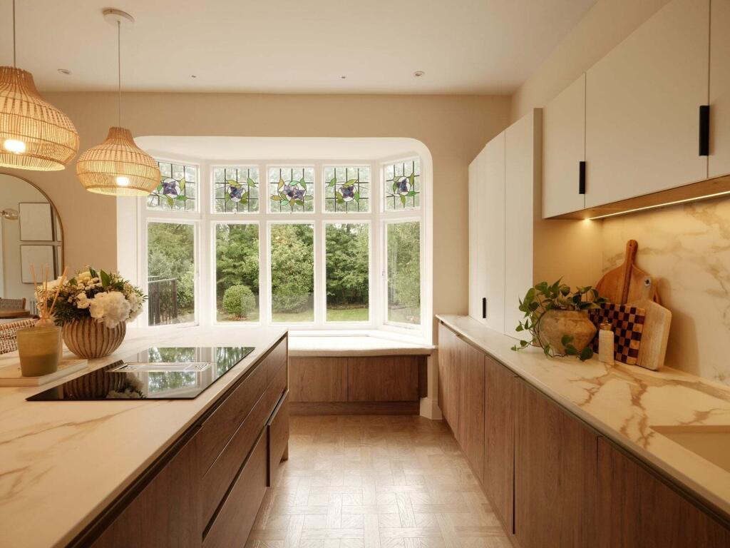 Bramhall Lane South, Bramhall, SK7 - More