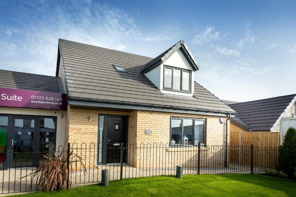 Main image of property: The Boulevard,
Middle Deepdale, Scarborough,
YO11 3EX