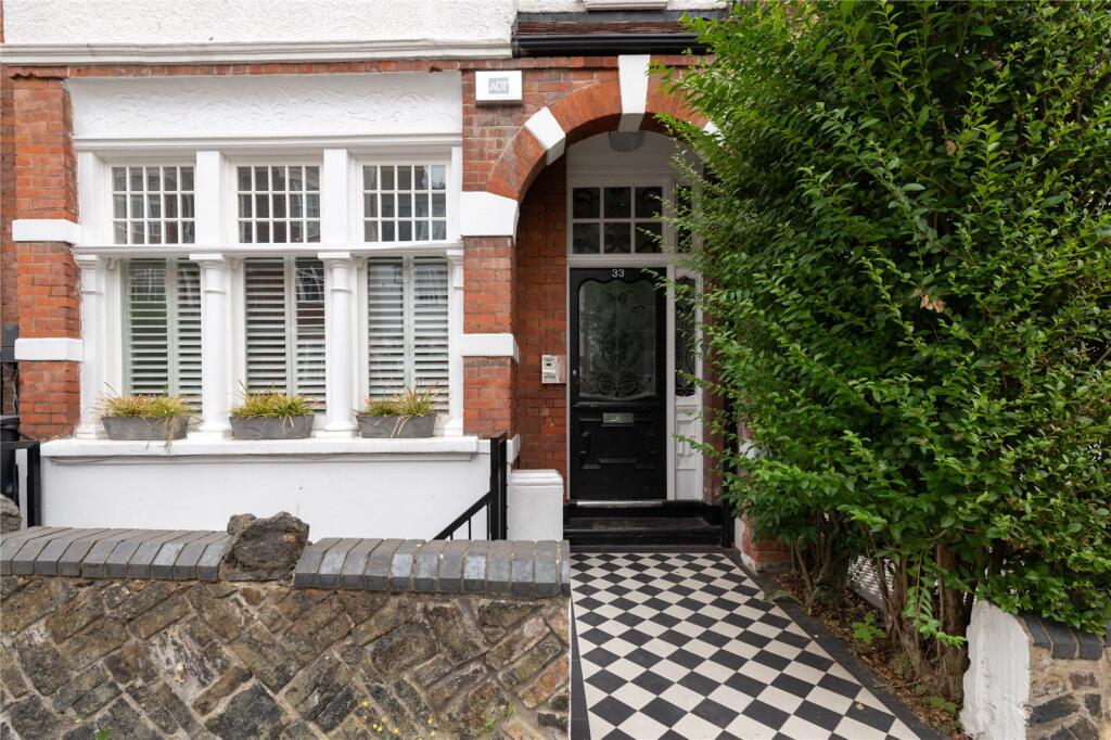 Apartment in London - More
