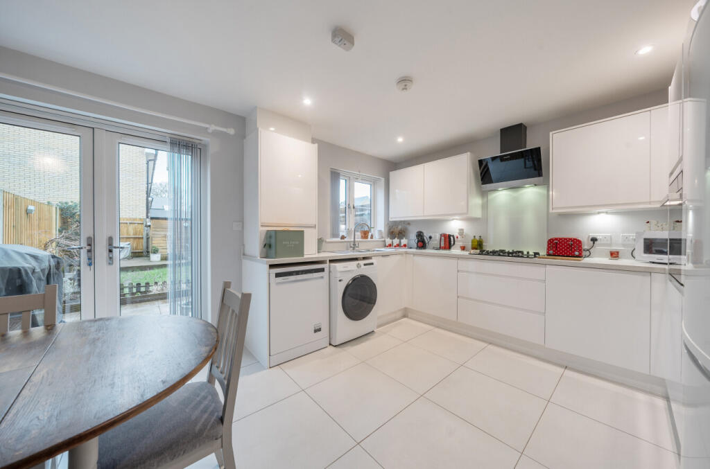 Stevens Road, Eastleigh, Hampshire, SO50 photo 4