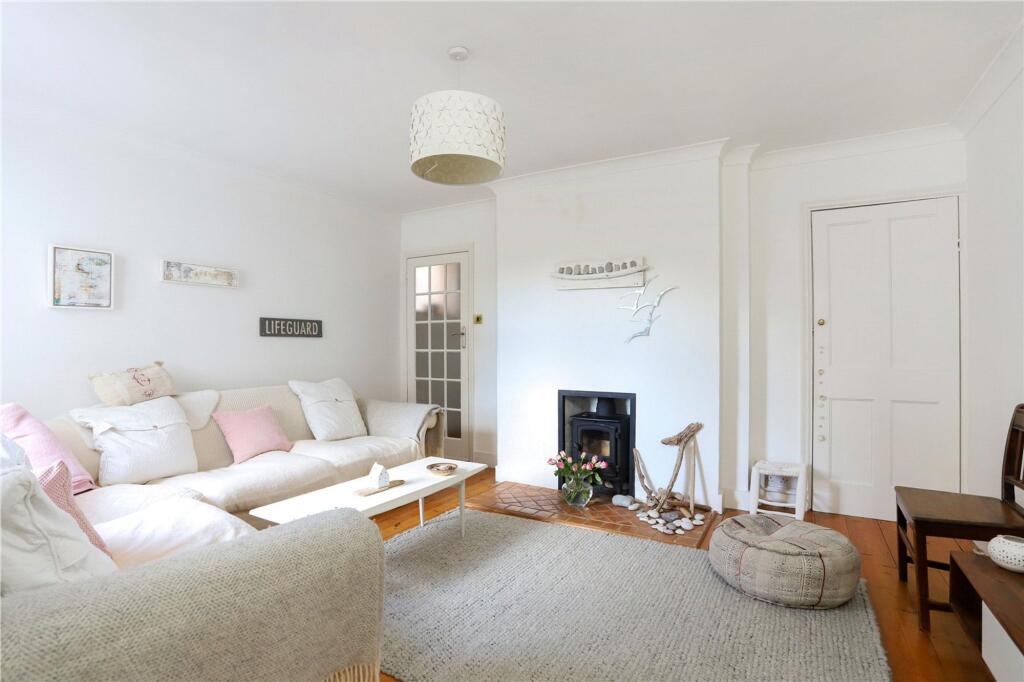Weydon Hill Road, Farnham, GU9 photo 2