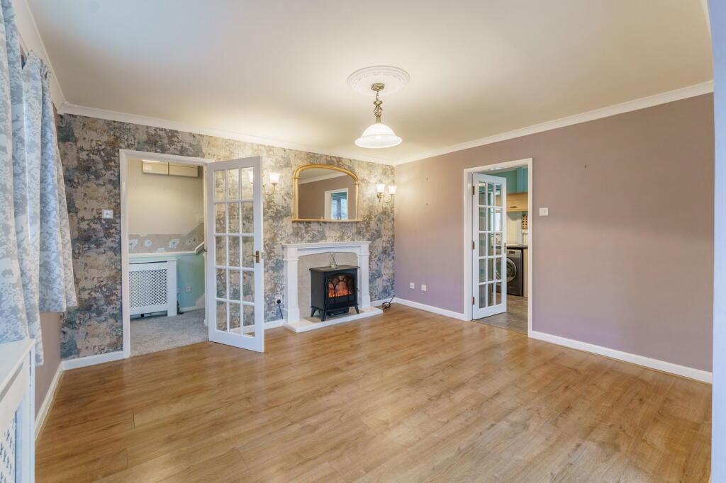 Low Street, Carlton, Goole, DN14 9LR photo 4