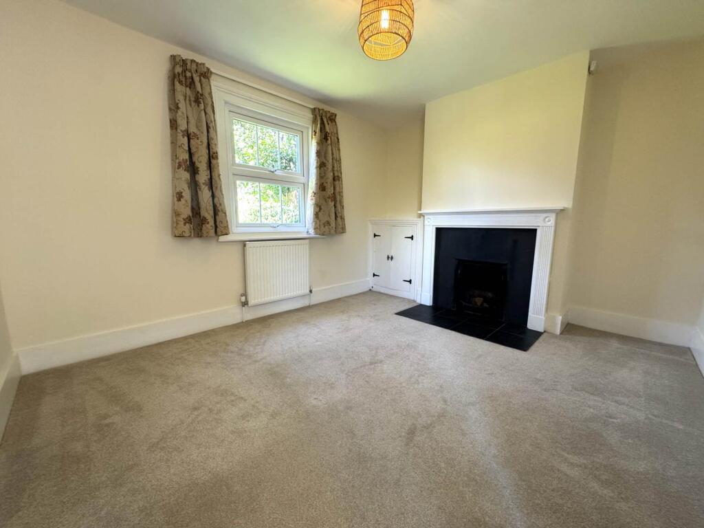 Davenport Place, Watlington photo 3