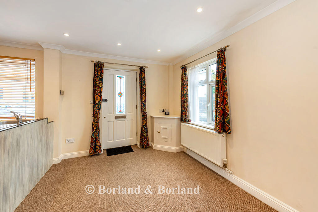 House in Portsmouth - View 5