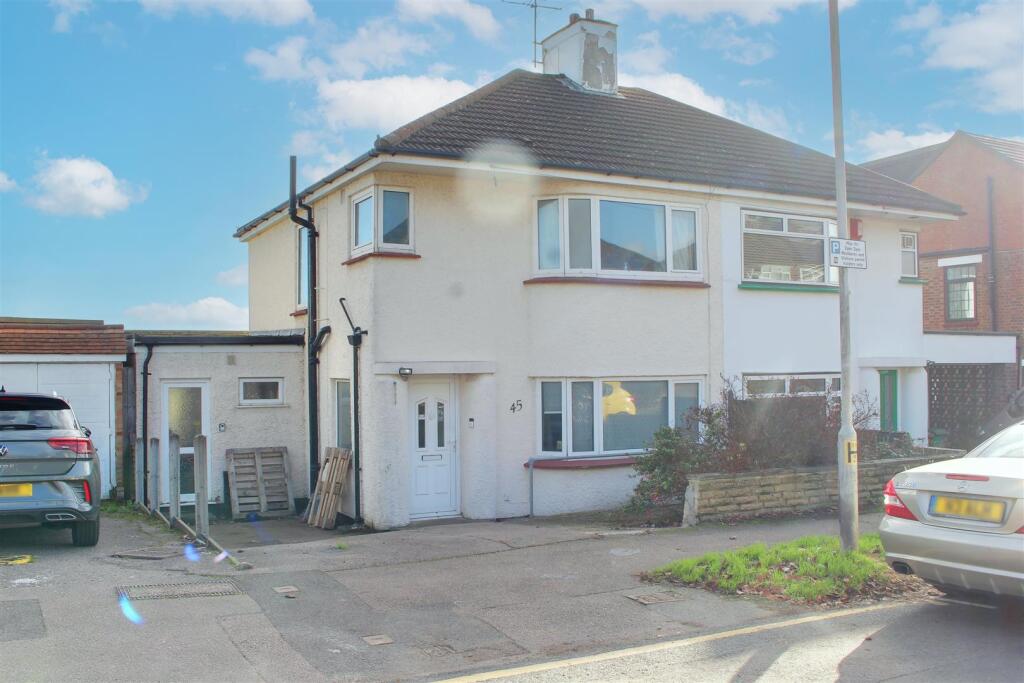 Main image of property: Highview Gardens, Potters Bar