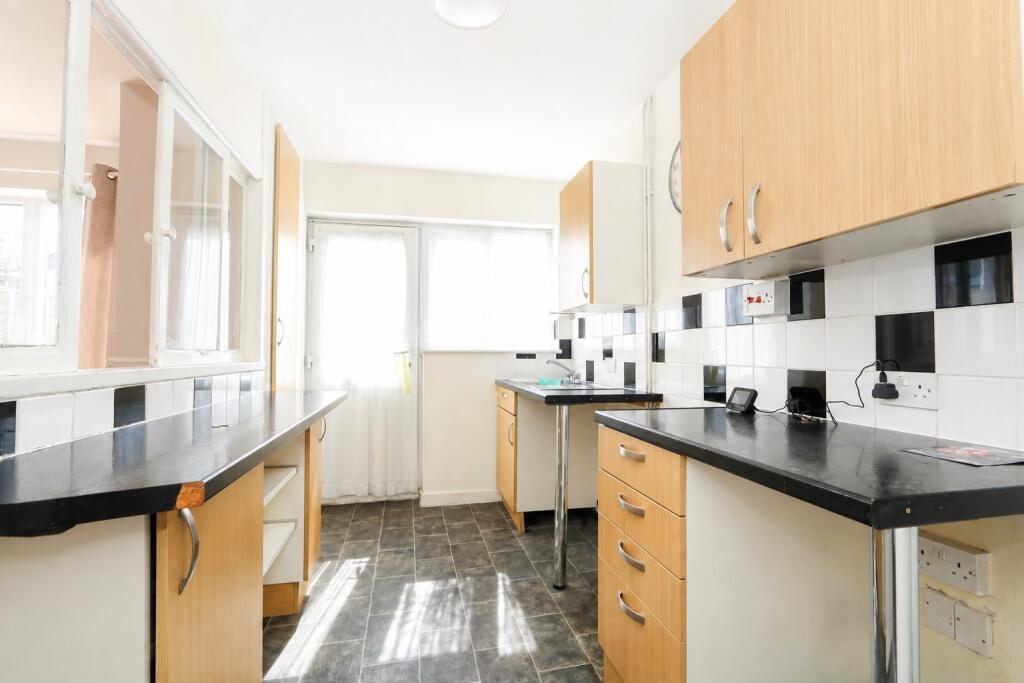 House in Southend-on-Sea - View 5