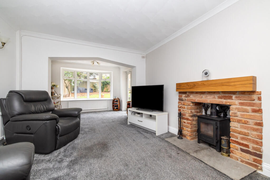House in Leeds, Kippax - More