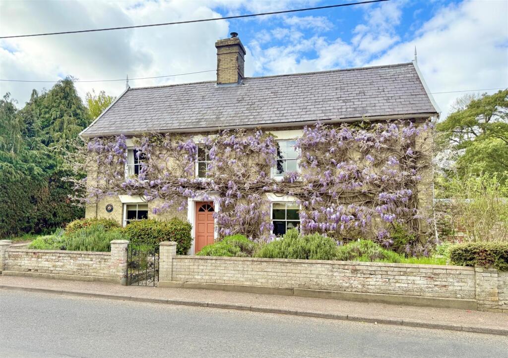 Main image of property: Brockdish