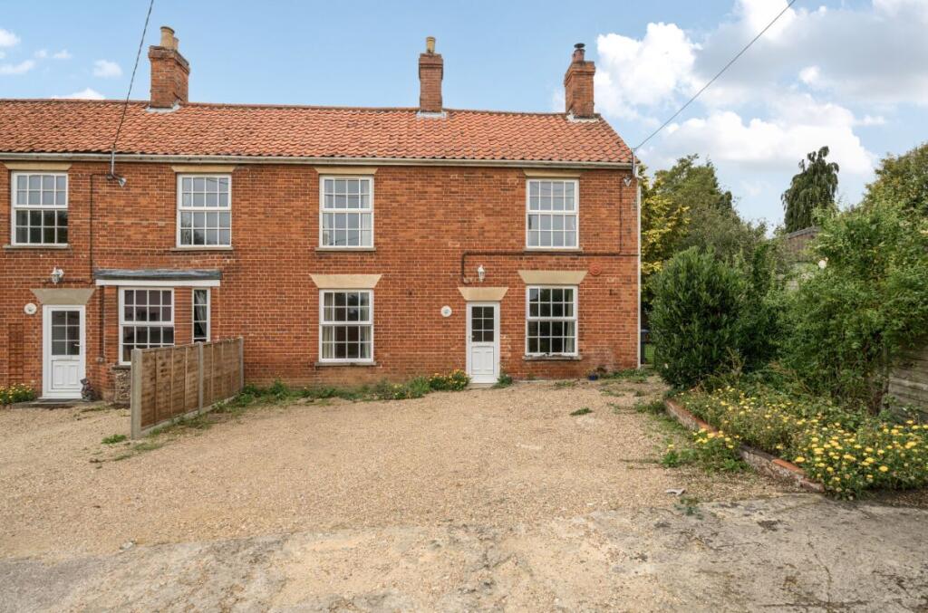 Main image of property: Dunbrewin, The Street, Flordon, Norwich, Norfolk, NR15 1RN