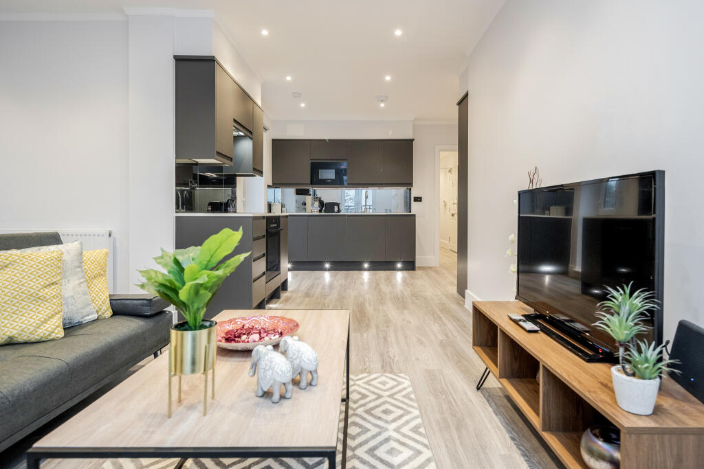 Apartment in London - View 5