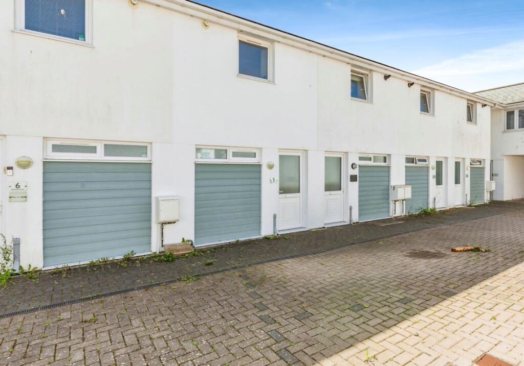 Main image of property: 5 Veronica Court, Penmur Road, Newquay, Cornwall, TR7 2LY
