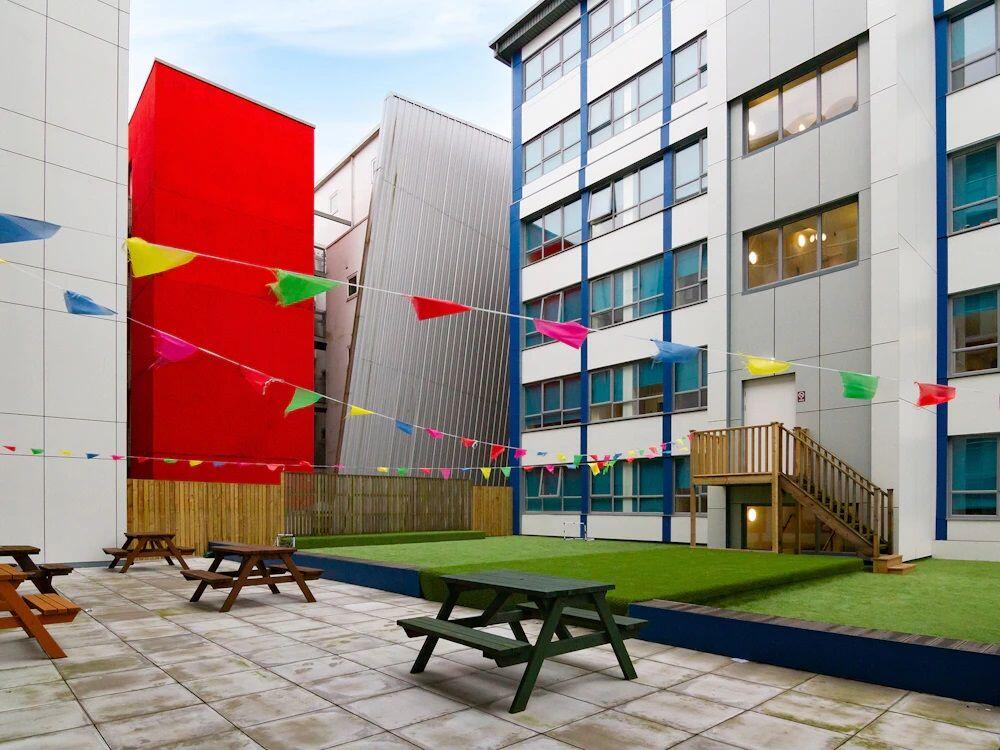 Studio flat on The Cube, - Bradshawgate, Bolton, £9,000