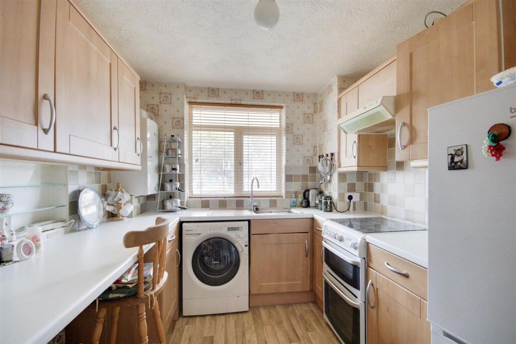 Apartment in Brighton - View 5