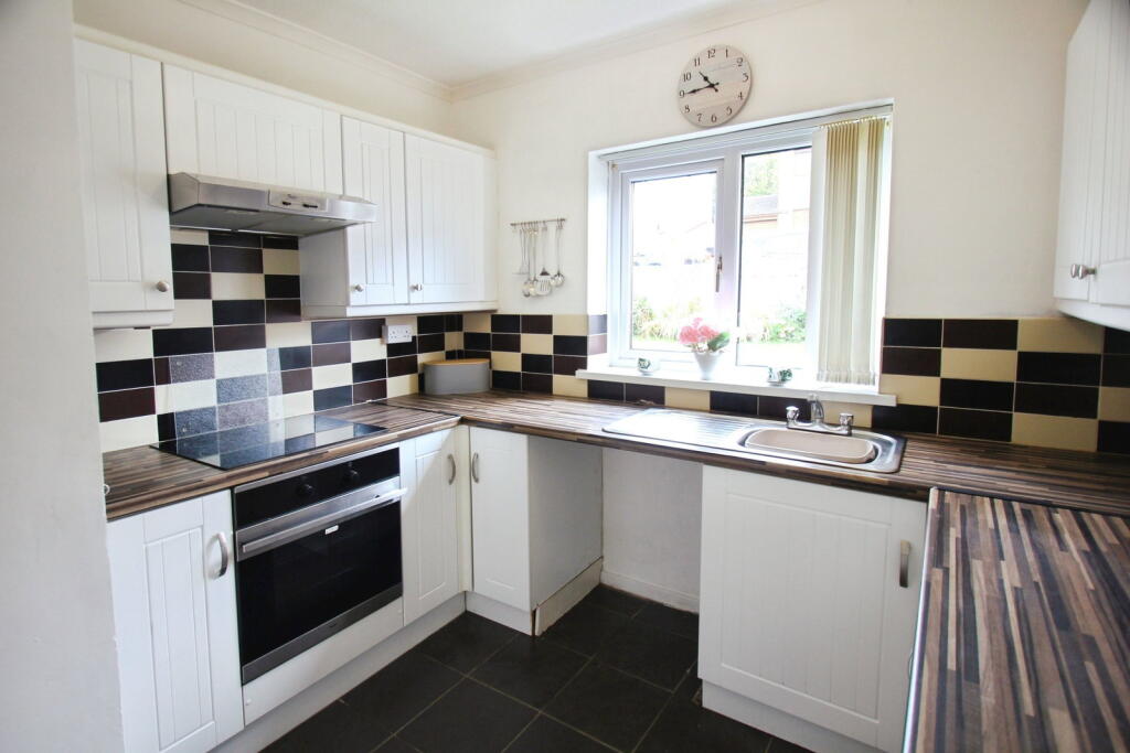 House in Maesycwmmer, Caerphilly - View 5