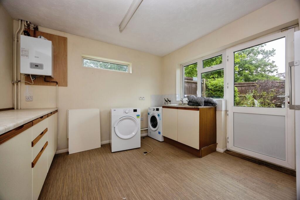 Rodney Way, Guildford, Surrey, GU1 - View 3
