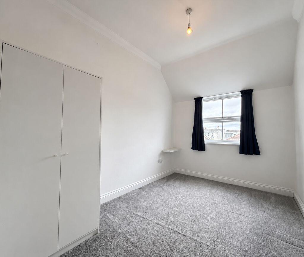 Apartment in Portsmouth - View 5