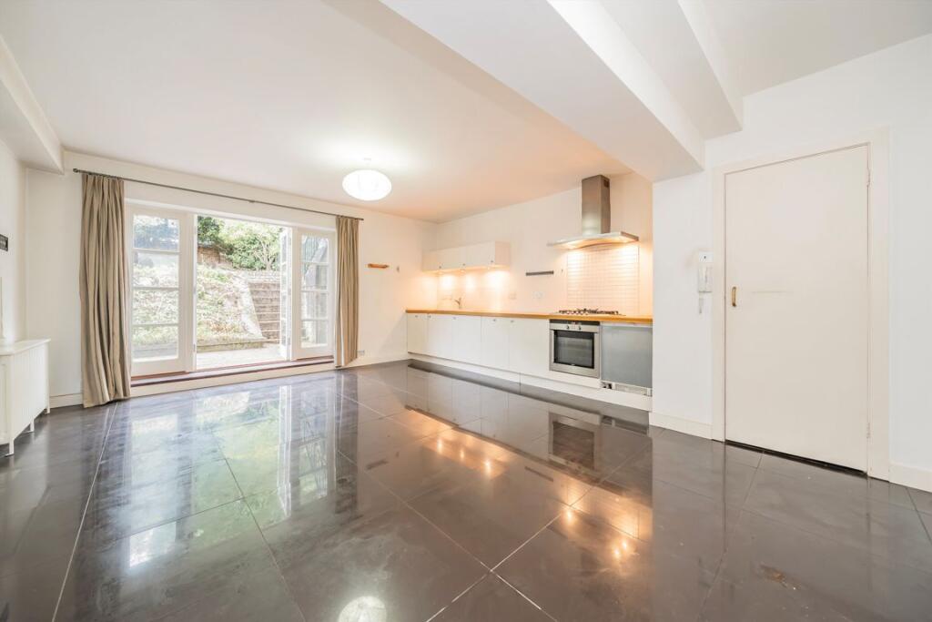Apartment in London, Kennington Cross, Kennington - View 3