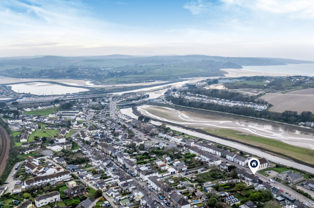 Main image of property: Commercial Road, Hayle, Cornwall