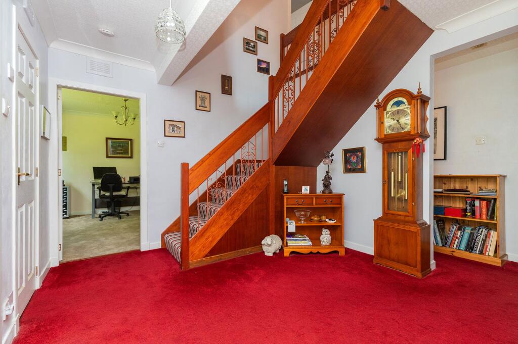 25, Kirkton Road, Fenwick, Kilmarnock, East Ayrshire photo 3