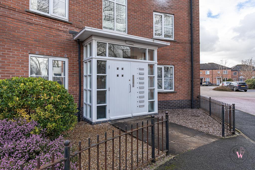 2-bed flat on Lyndale Court, Winsford, £110,000