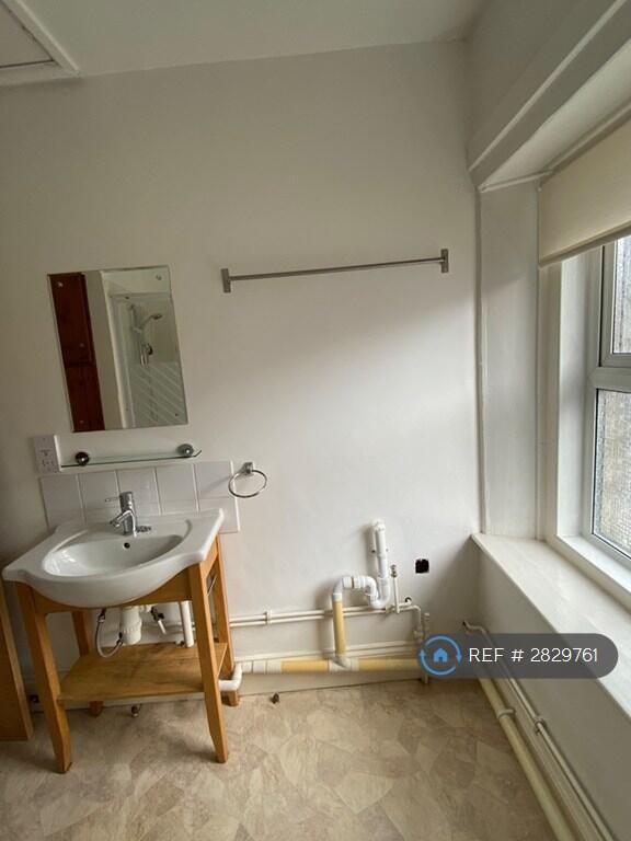 Additional image 6 of High Street, Street, BA16