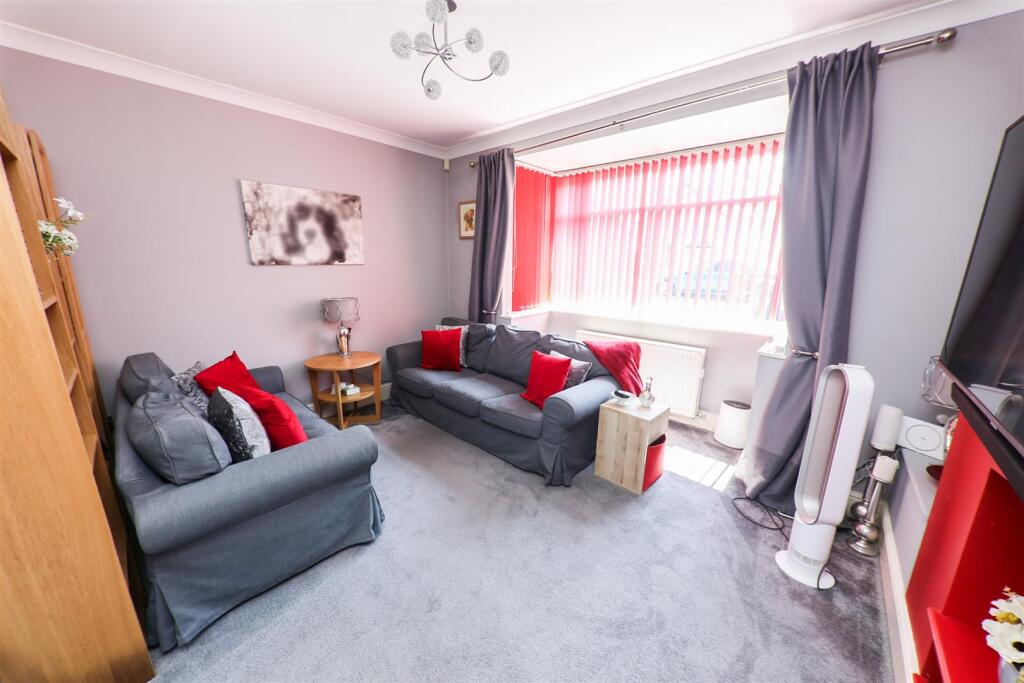 House in Doncaster, Hatfield - View 6