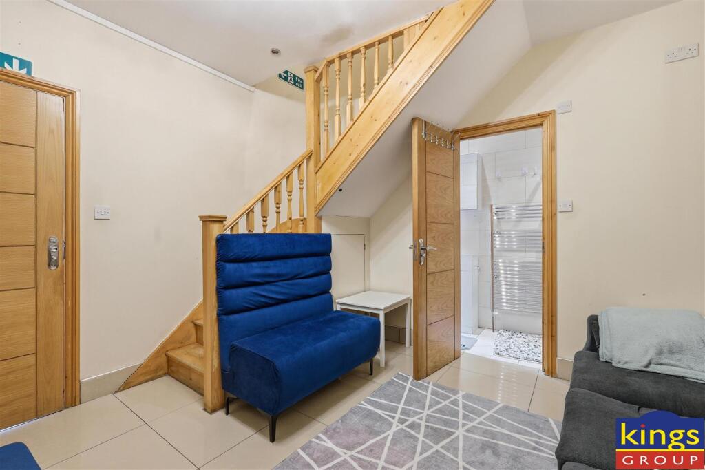 House in London, Leyton - View 3