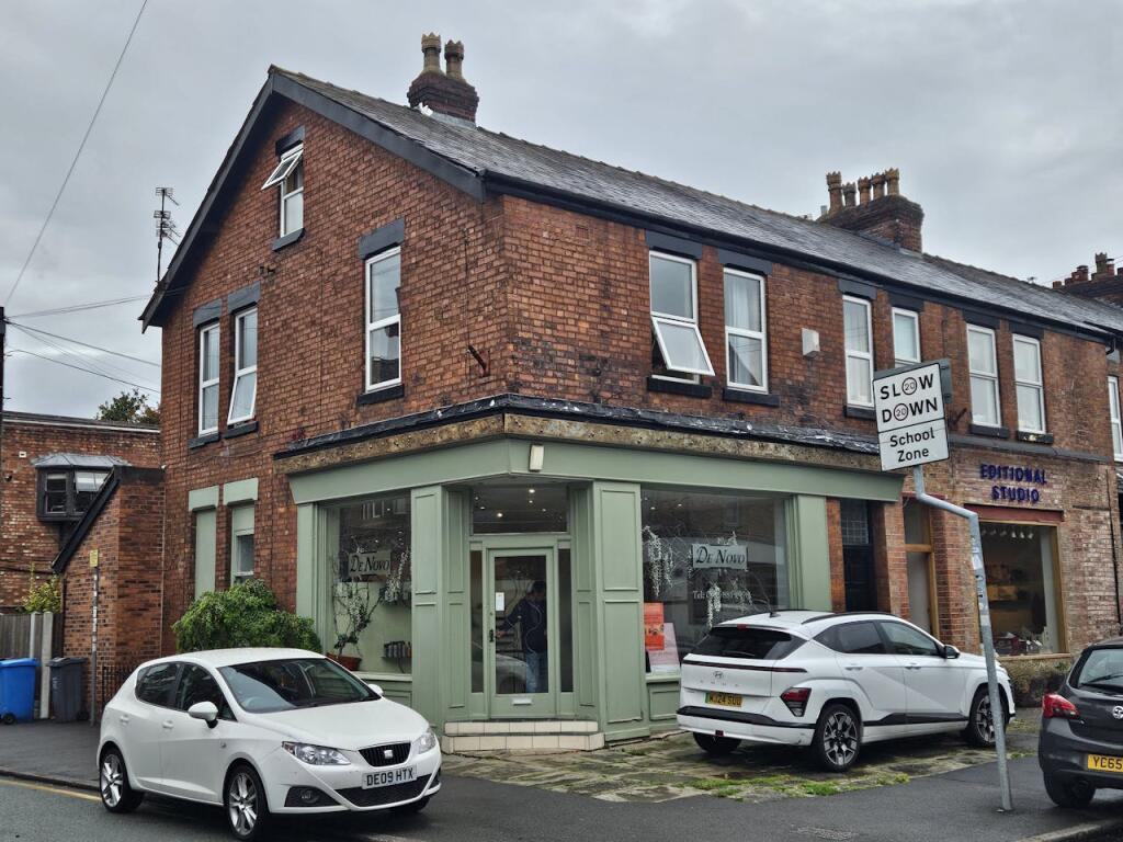 Main image of property: 68A Beech Road, Manchester, M21 9EG