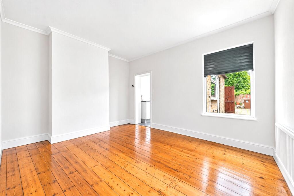 House in London - View 4