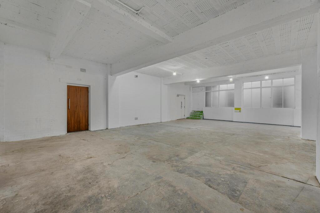 hall 13.jpg