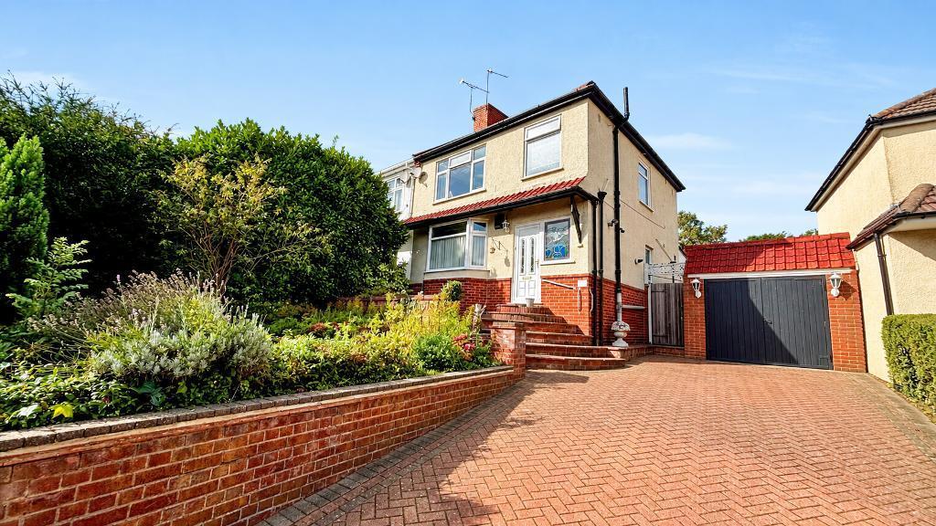 Main image of property: Selsdon Park Road, South Croydon, CR2 8JG