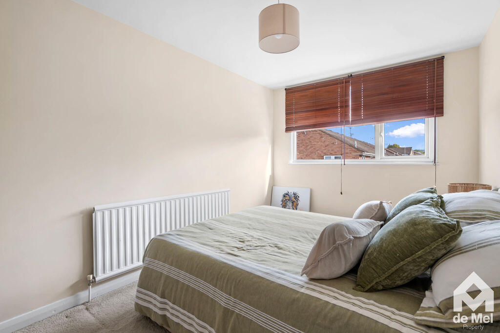 House in Cheltenham, Wymans Brook, St Peter's - More