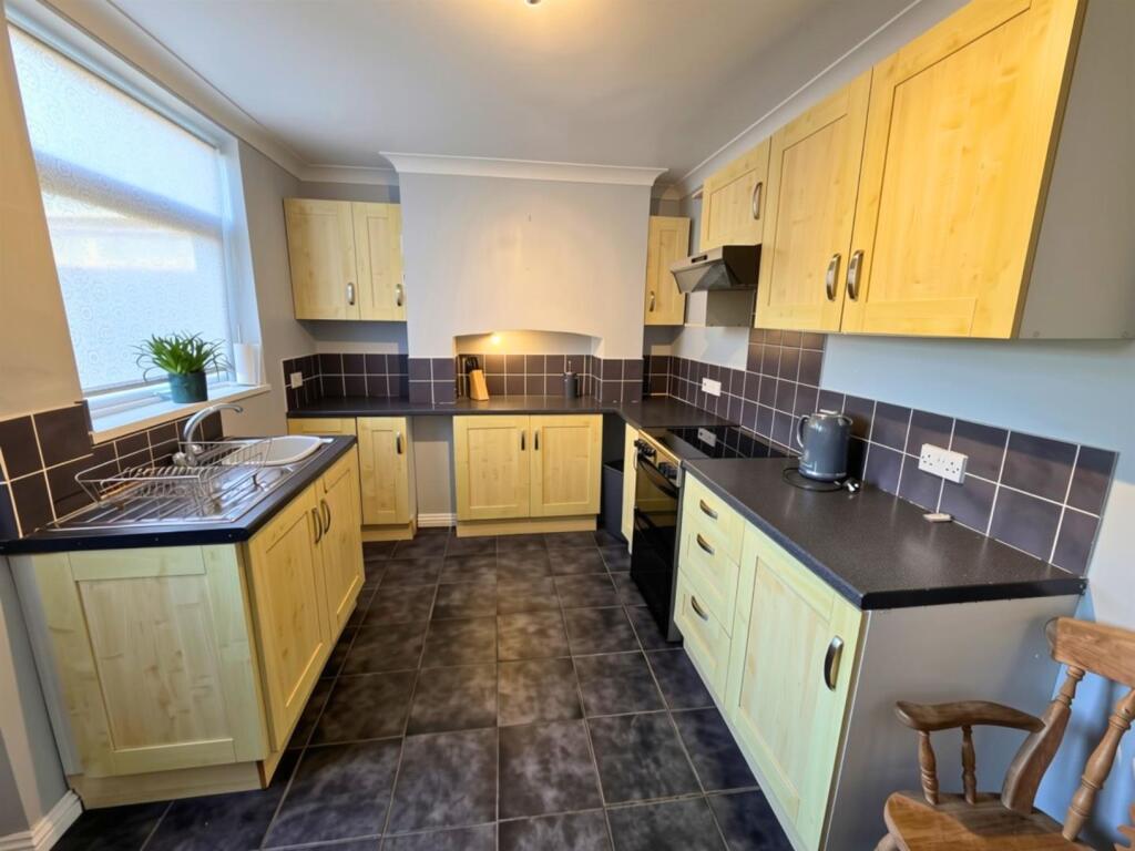 House in Newark and Sherwood, The Meadows, Ollerton and Boughton CP - View 4