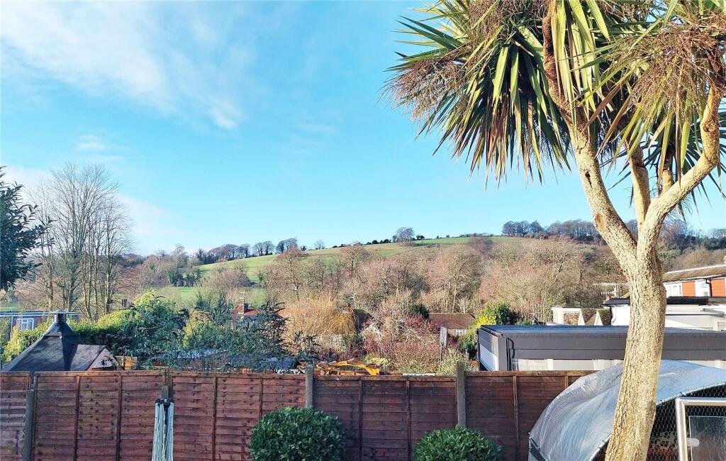 Steep Lane, Findon Village, West Sussex, BN14 - View 2
