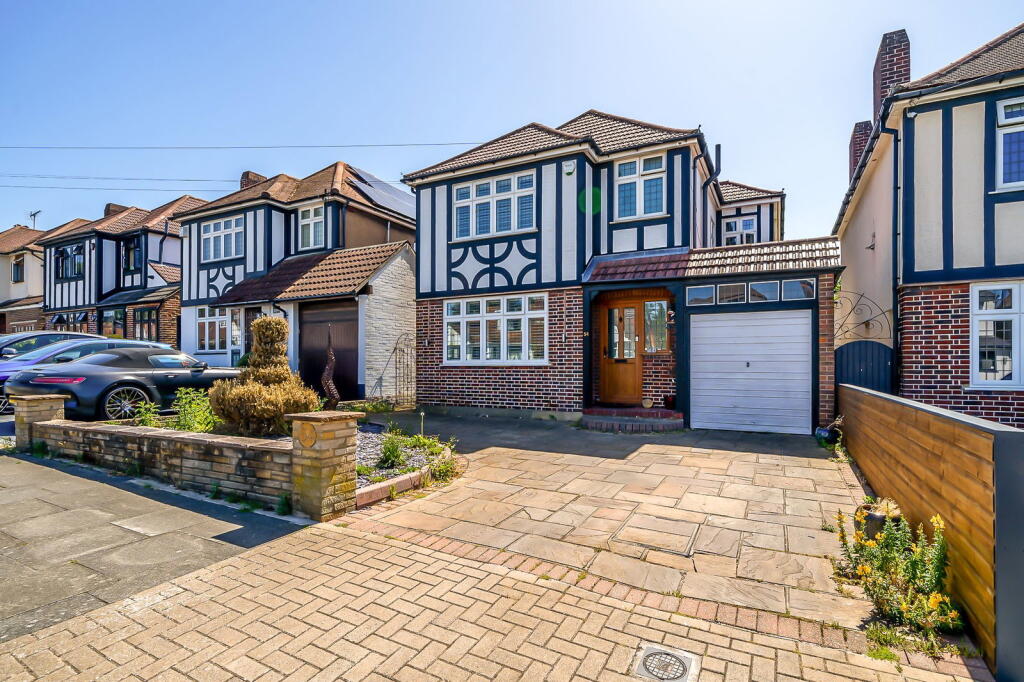 Main image of property: Lancing Road, Orpington, BR6 0QT