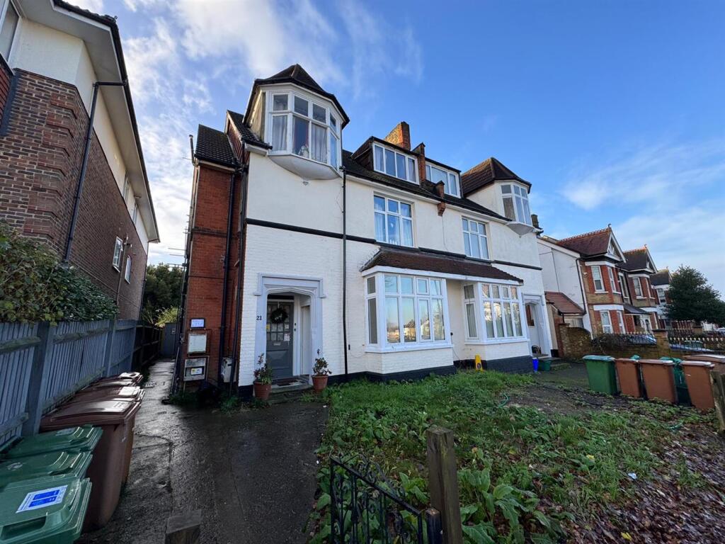 Main image of property: Parkgate Road, Wallington