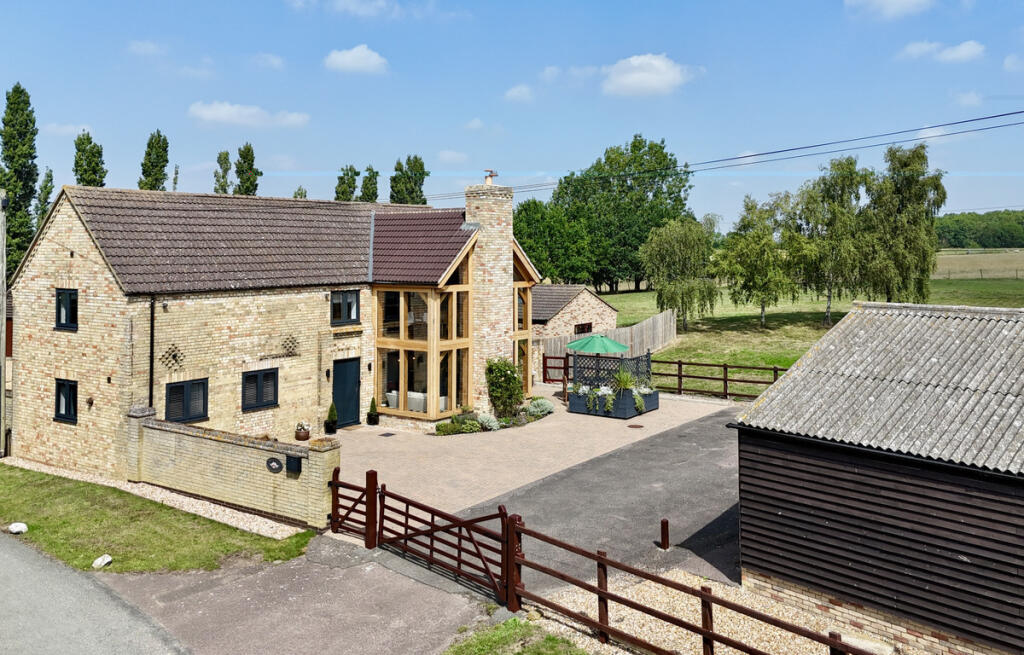 3-bed detached on Church Road, Grafham, PE28, £800,000