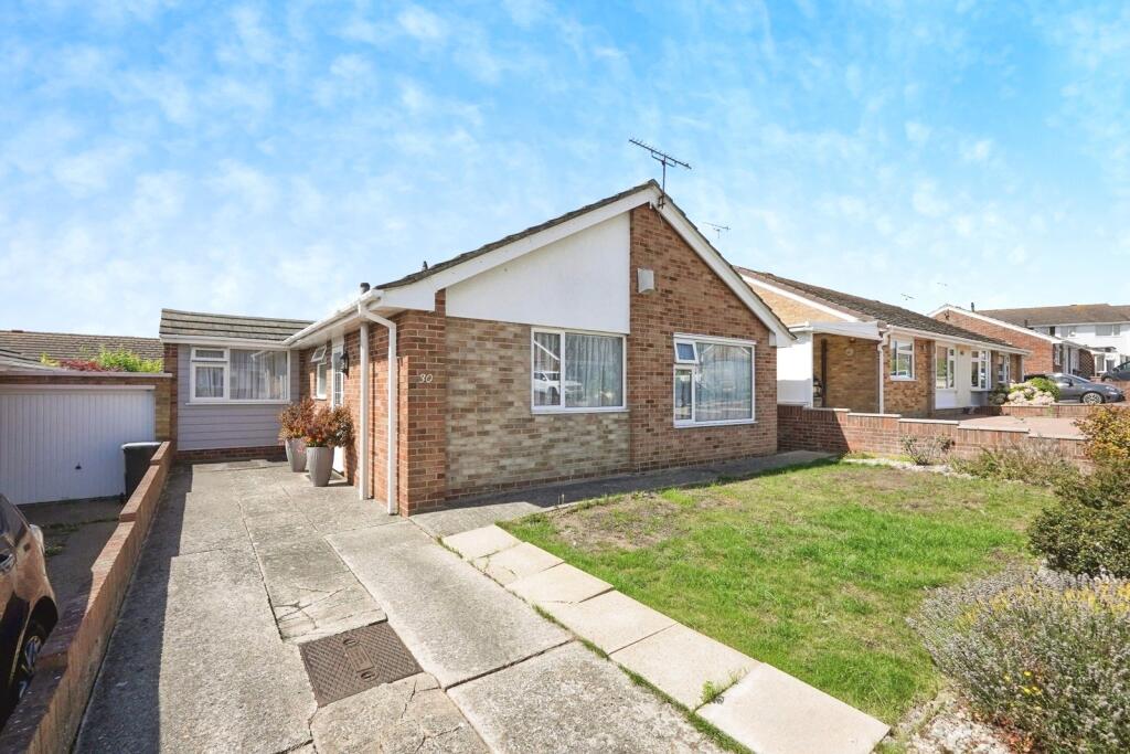 3-bed bungalow on Derwent Avenue, Ramsgate, Kent, CT11, £350,000