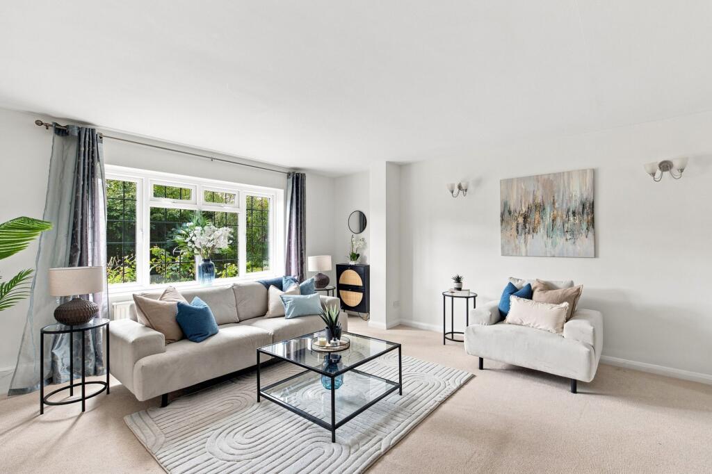 House in Tonbridge - More