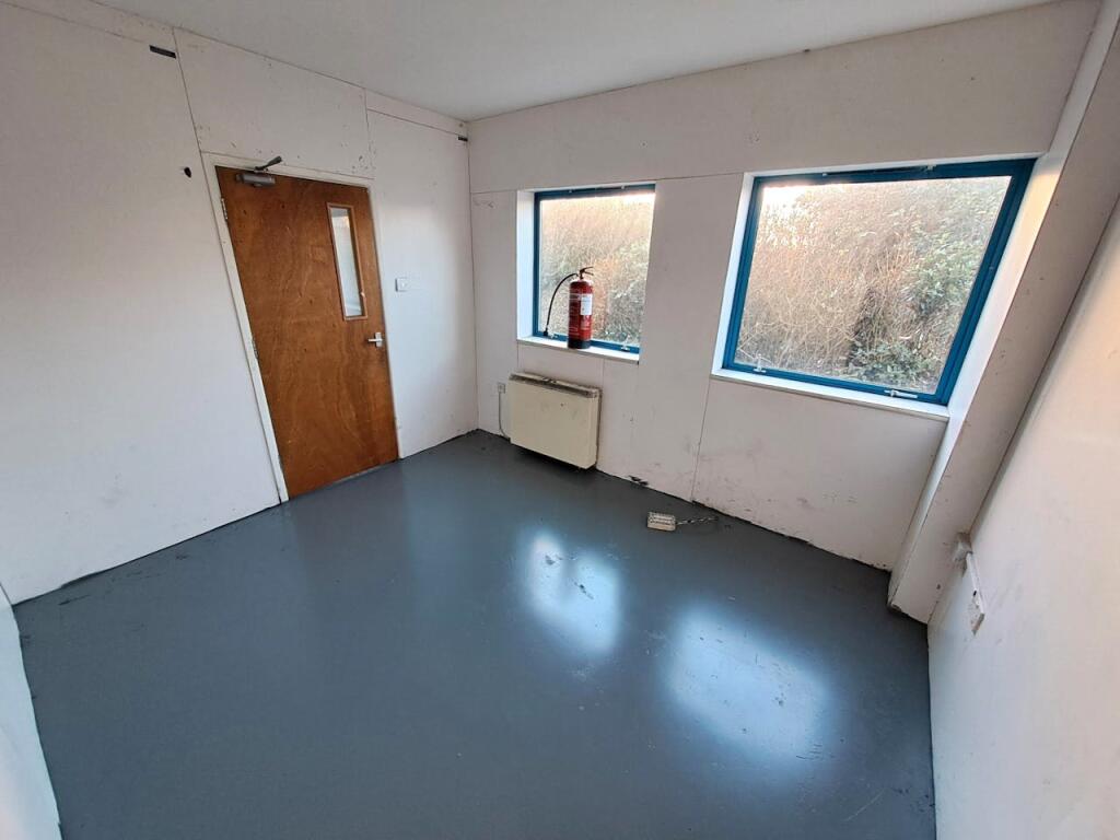 Additional image 5 of Unit 9 Alexandra Trading Estate, Birmingham, B21 0PD