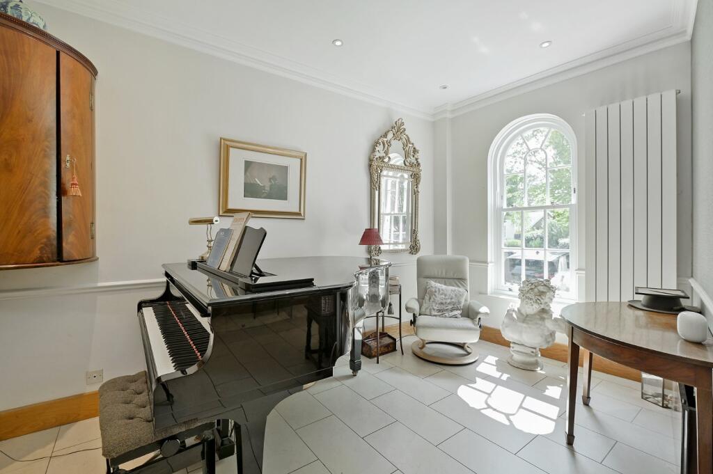 House in Oxford, Oxfordshire - View 4
