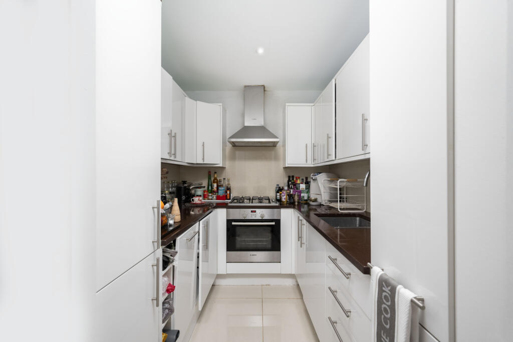 Apartment in London, City of Westminster - View 5