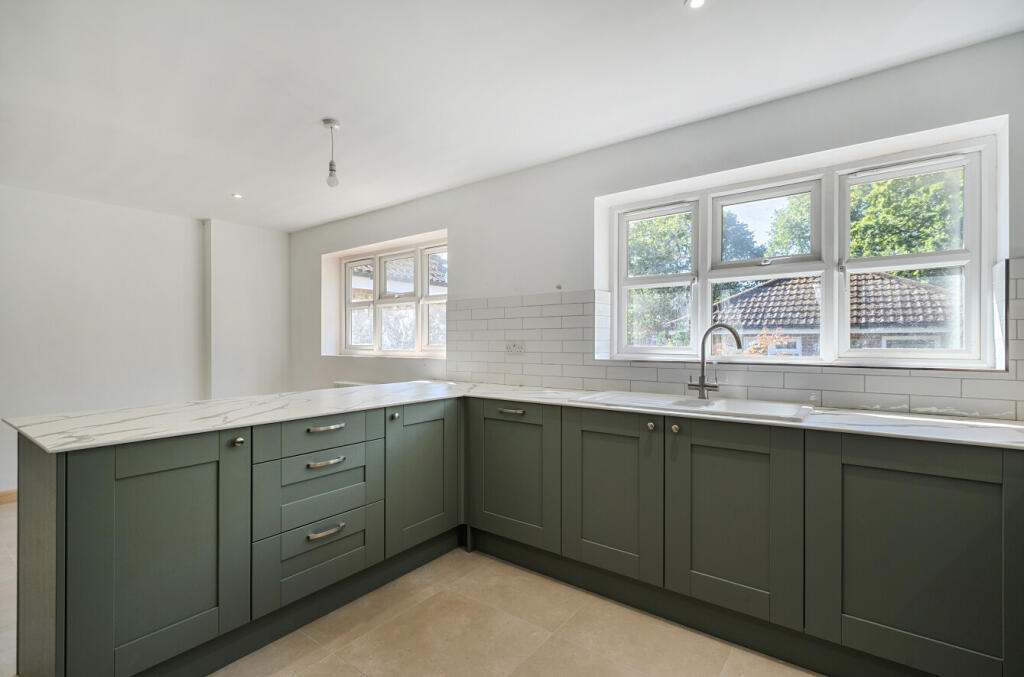 House in Redhill - View 4
