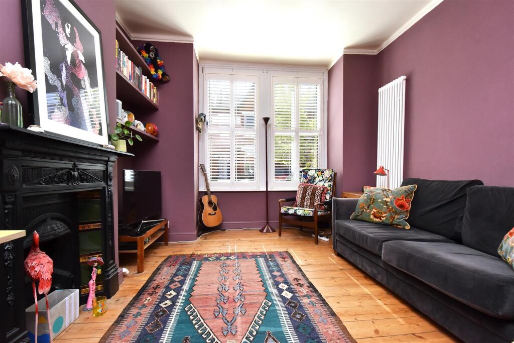Apartment in London - View 5