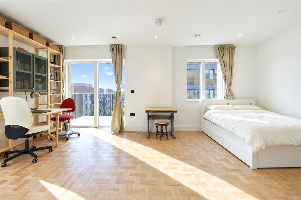 House in London - More