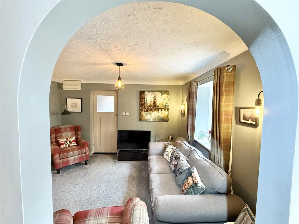 House in Taunton - View 5