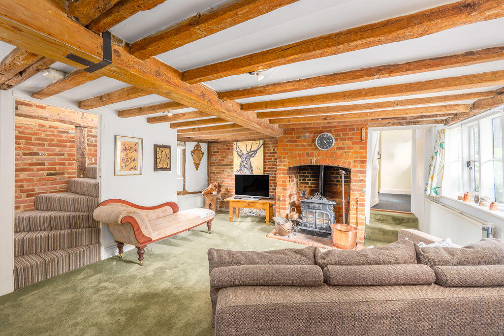 House in Hemel Hempstead, Wooburn - View 5