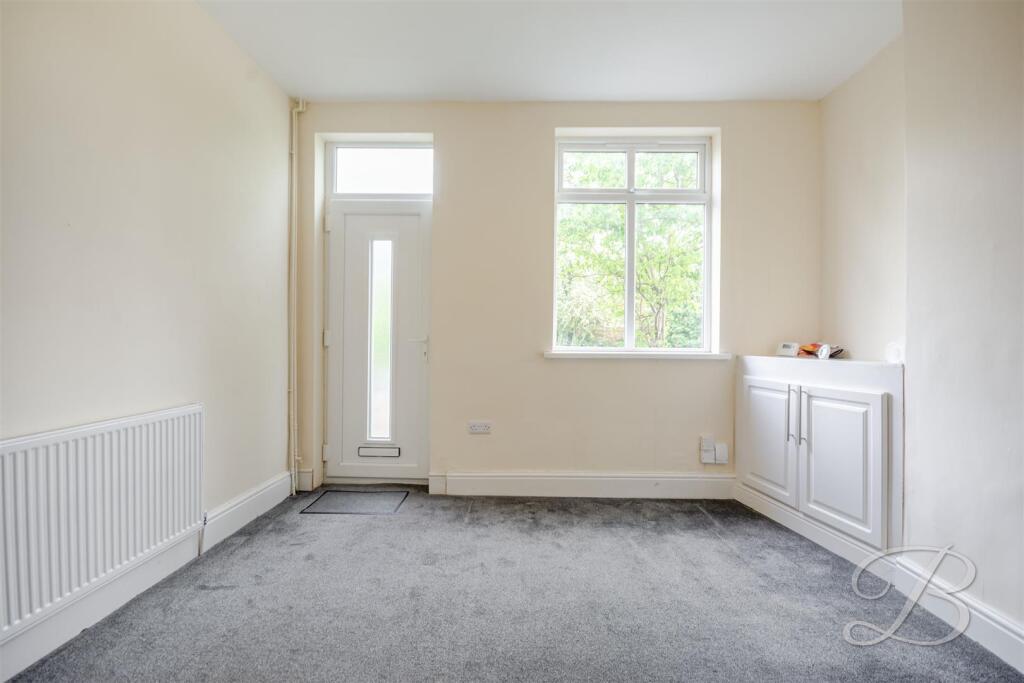 House in Ashfield, Sutton in Ashfield, Nottinghamshire - View 5