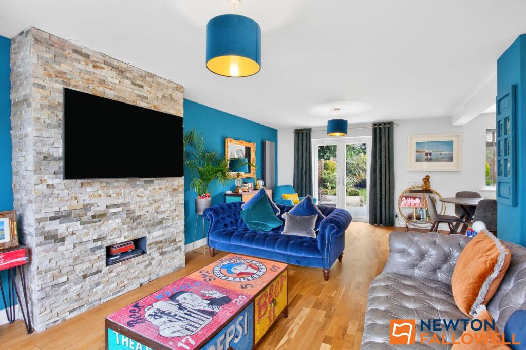 Park Road, Allington, NG32 - More