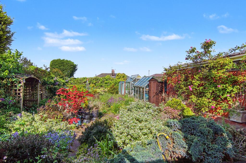 House in Coventry, Bedworth Heath - View 4